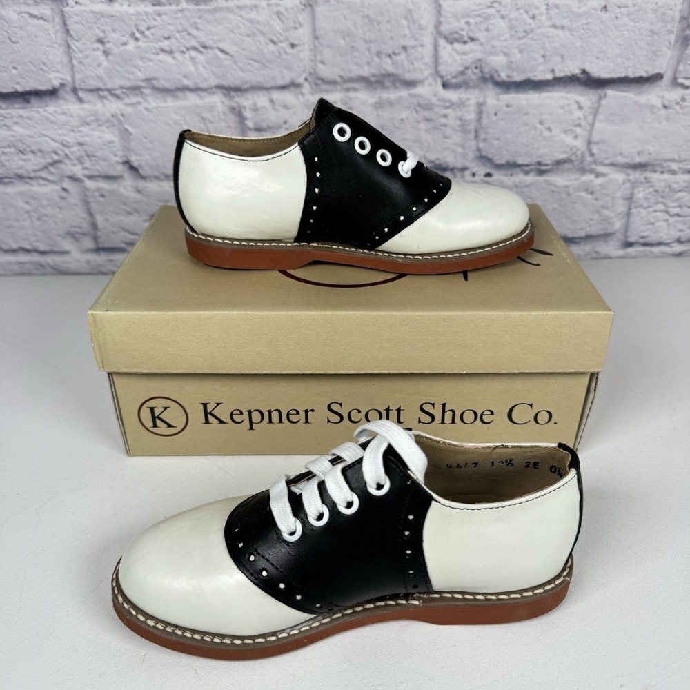 Kesco Classic White Black Saddle Shoes Leather Oxford Uniform 4667 Girls 13.5 EE - Picture 2 of 8